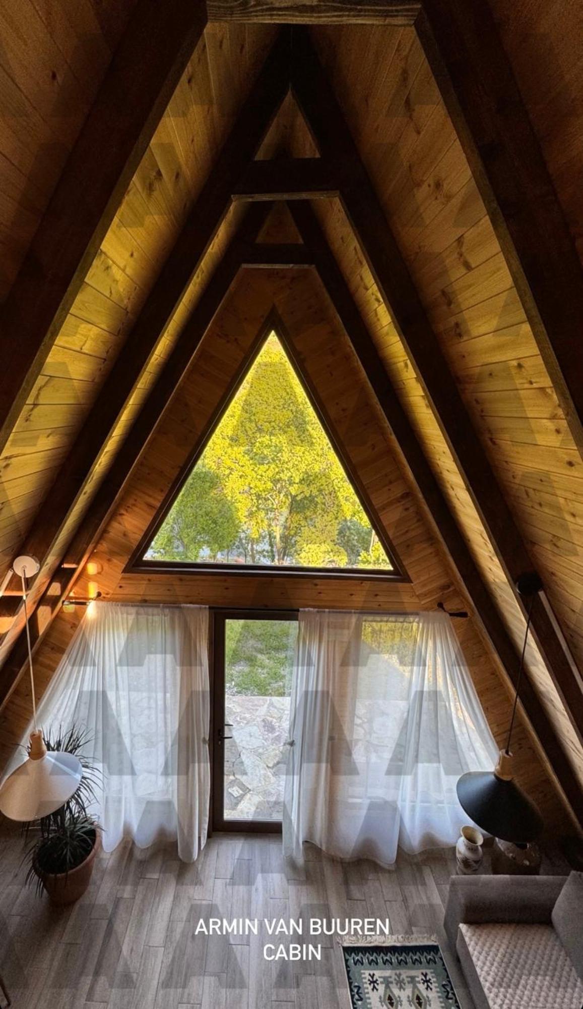 Agora Farmhouse Koman Екстер'єр фото